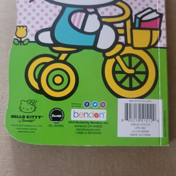Hello Kitty Board Book Lot #4 - Picture 10 of 12